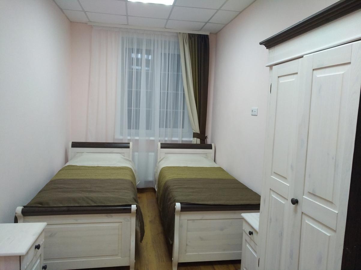 Baza Otdykha Chaika Hotel Zhodzina Esterno foto