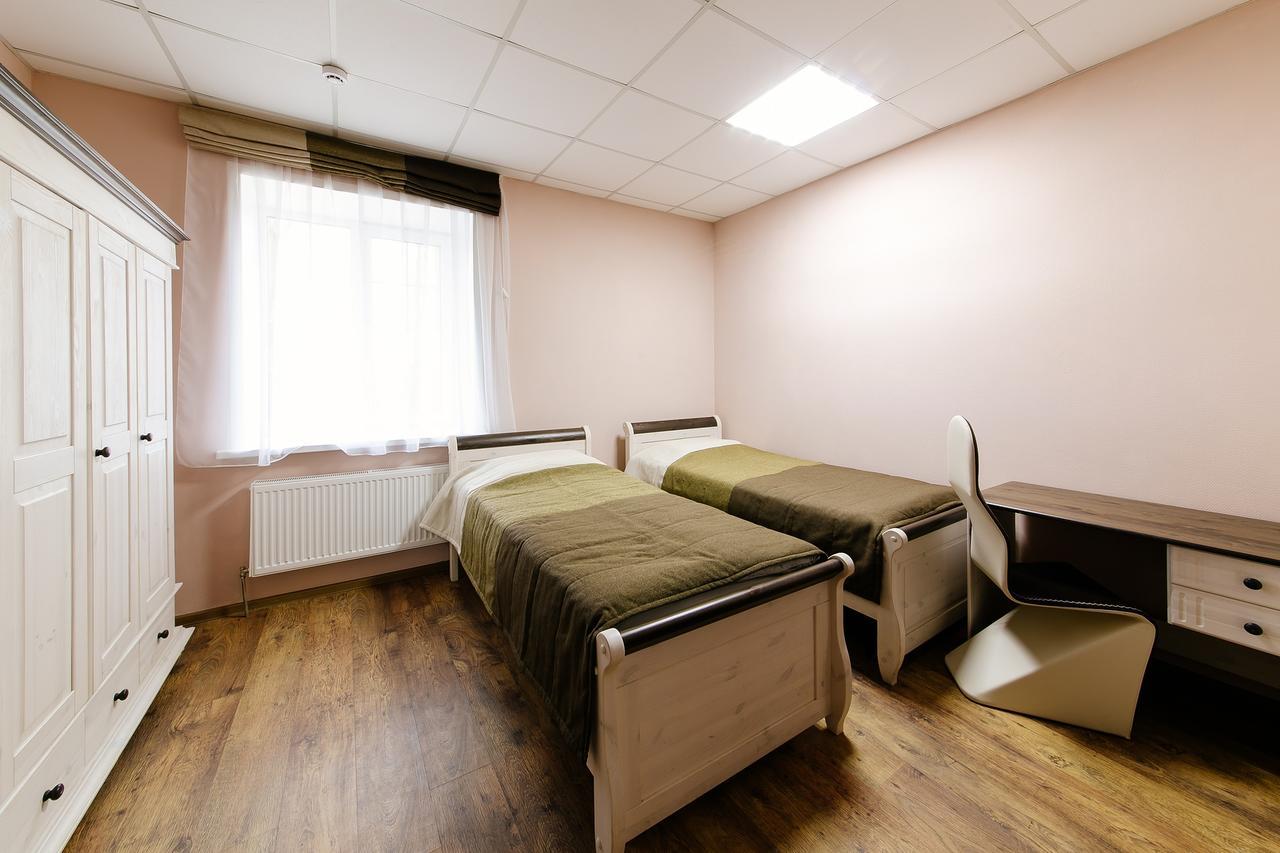 Baza Otdykha Chaika Hotel Zhodzina Esterno foto