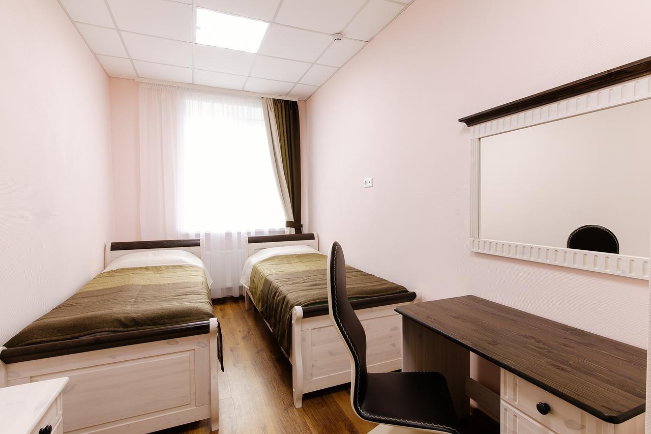 Baza Otdykha Chaika Hotel Zhodzina Esterno foto