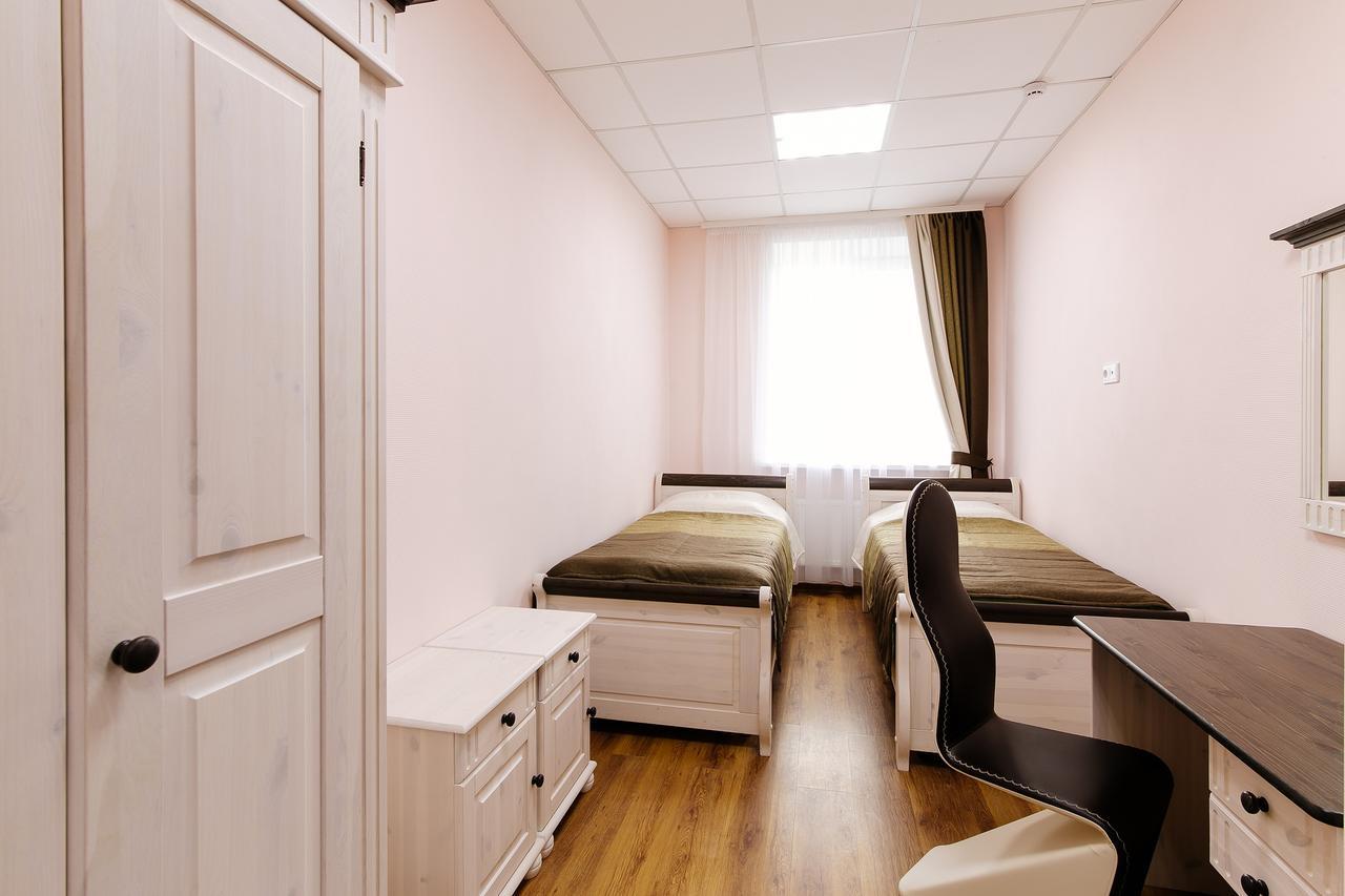 Baza Otdykha Chaika Hotel Zhodzina Esterno foto