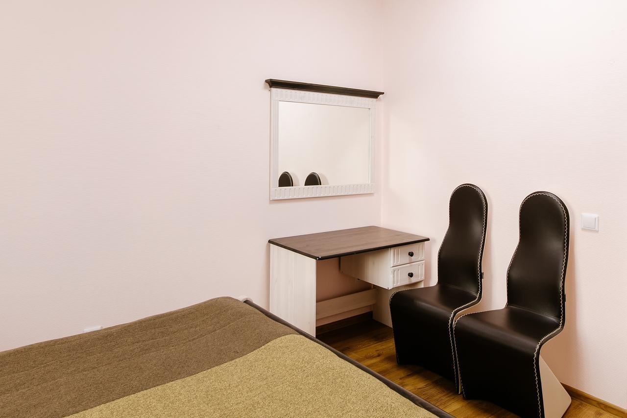 Baza Otdykha Chaika Hotel Zhodzina Esterno foto