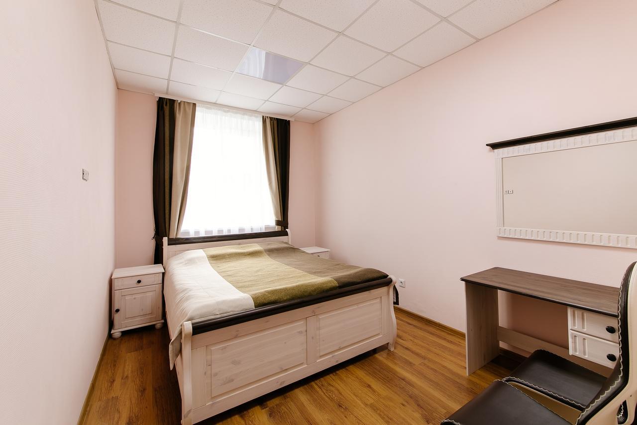 Baza Otdykha Chaika Hotel Zhodzina Esterno foto